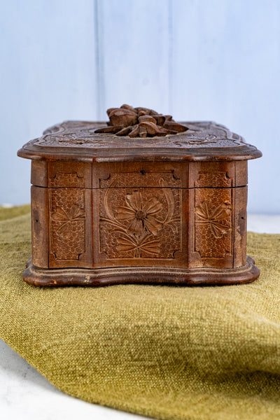 Antique Swiss Fôret Noir Edelweiss Wooden Box
