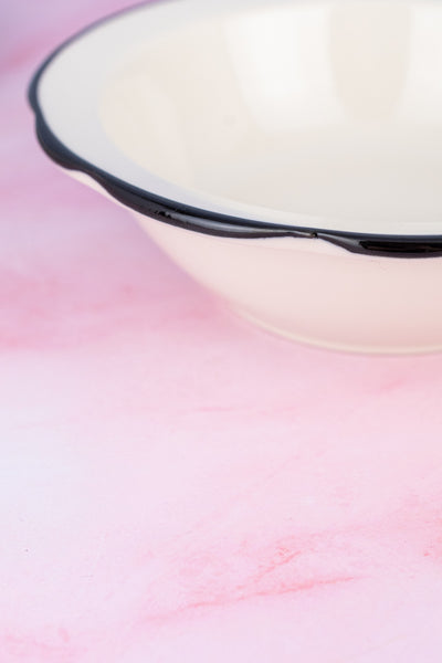Black Band Scallop Edge Bowl
