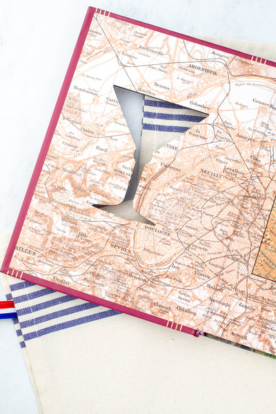 Paris Cocktails Book, 2nd Edition : An Elegant Collection of Over 100 Recipes Inspired by the City of Light