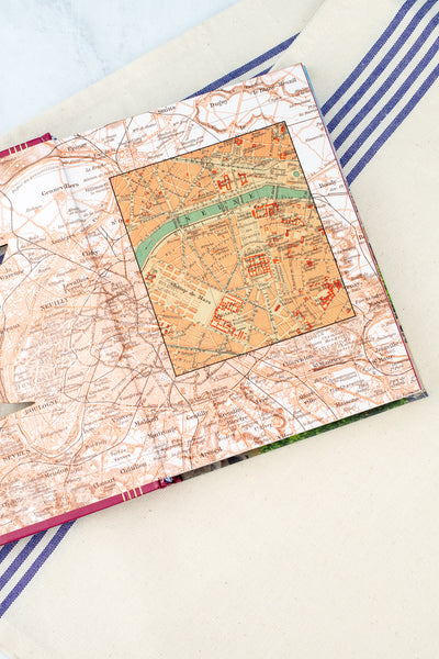 Paris Cocktails Book, 2nd Edition : An Elegant Collection of Over 100 Recipes Inspired by the City of Light