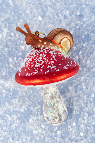Woodfield Snail Glass Ornament