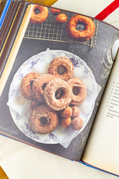 Betty Crocker Lost Recipes: Beloved Vintage Recipes for Today's Kitchen