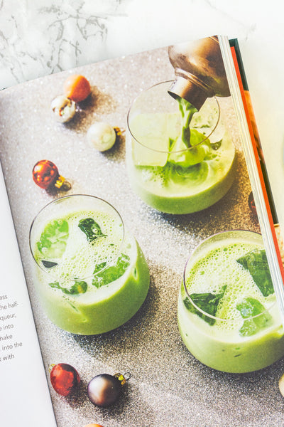 Very Merry Cocktails: 50+ Festive Drinks for the Holiday Season