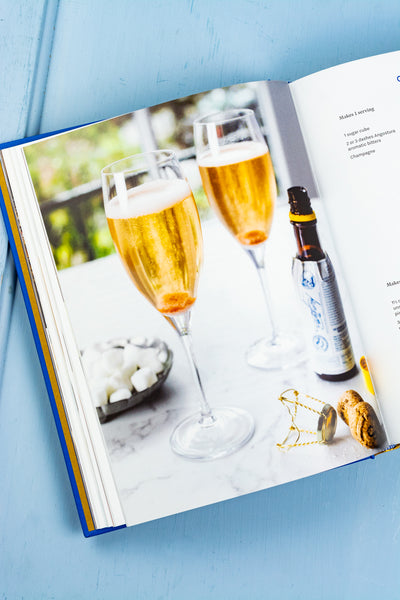 Drinking French : The Iconic Cocktails, Aperitifs, and Cafe Traditions of France