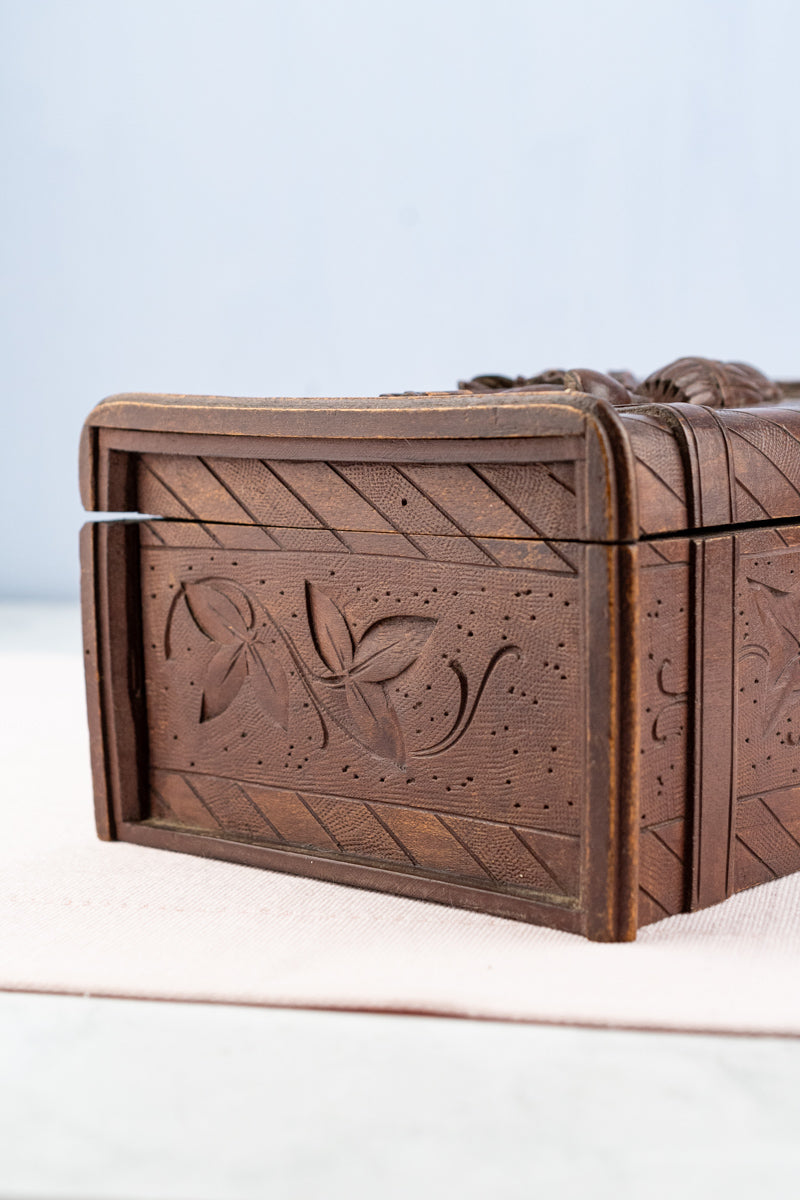 Antique French Carved Wooden Box, image 9 of 22