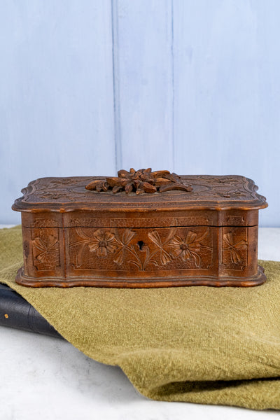 Antique Swiss Fôret Noir Edelweiss Wooden Box