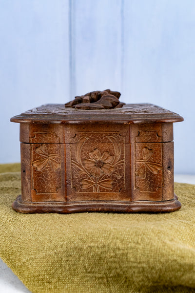 Antique Swiss Fôret Noir Edelweiss Wooden Box