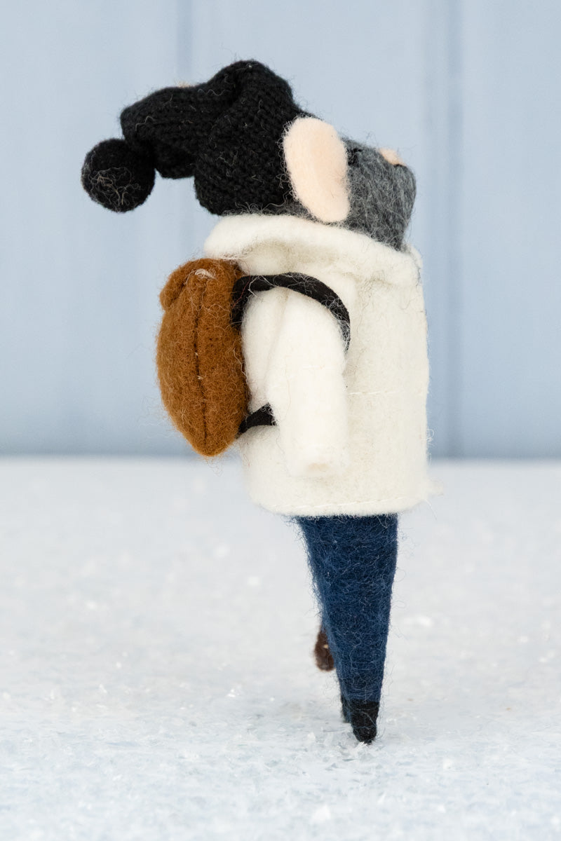 Backpacking Bailey & Trail Guide Tobias Mouse
