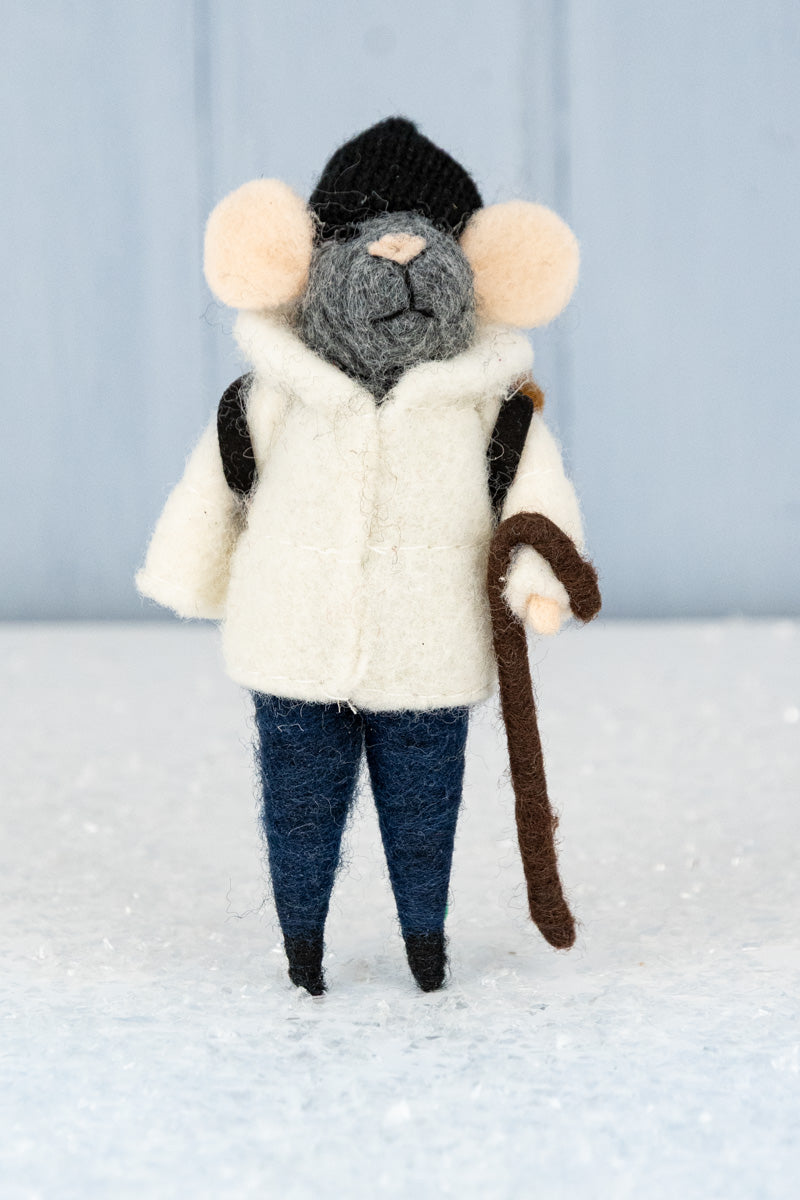 Backpacking Bailey & Trail Guide Tobias Mouse