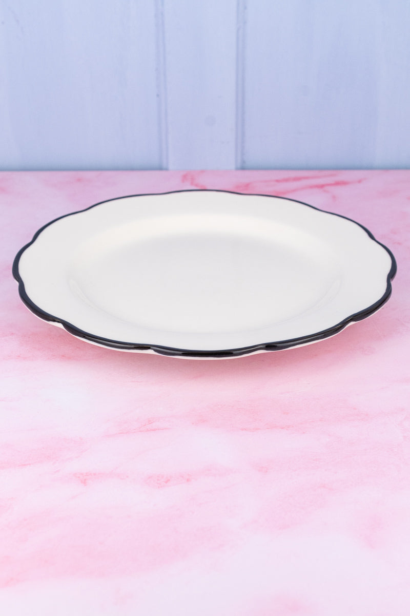 Black Band Scallop Edge Dinner Plate