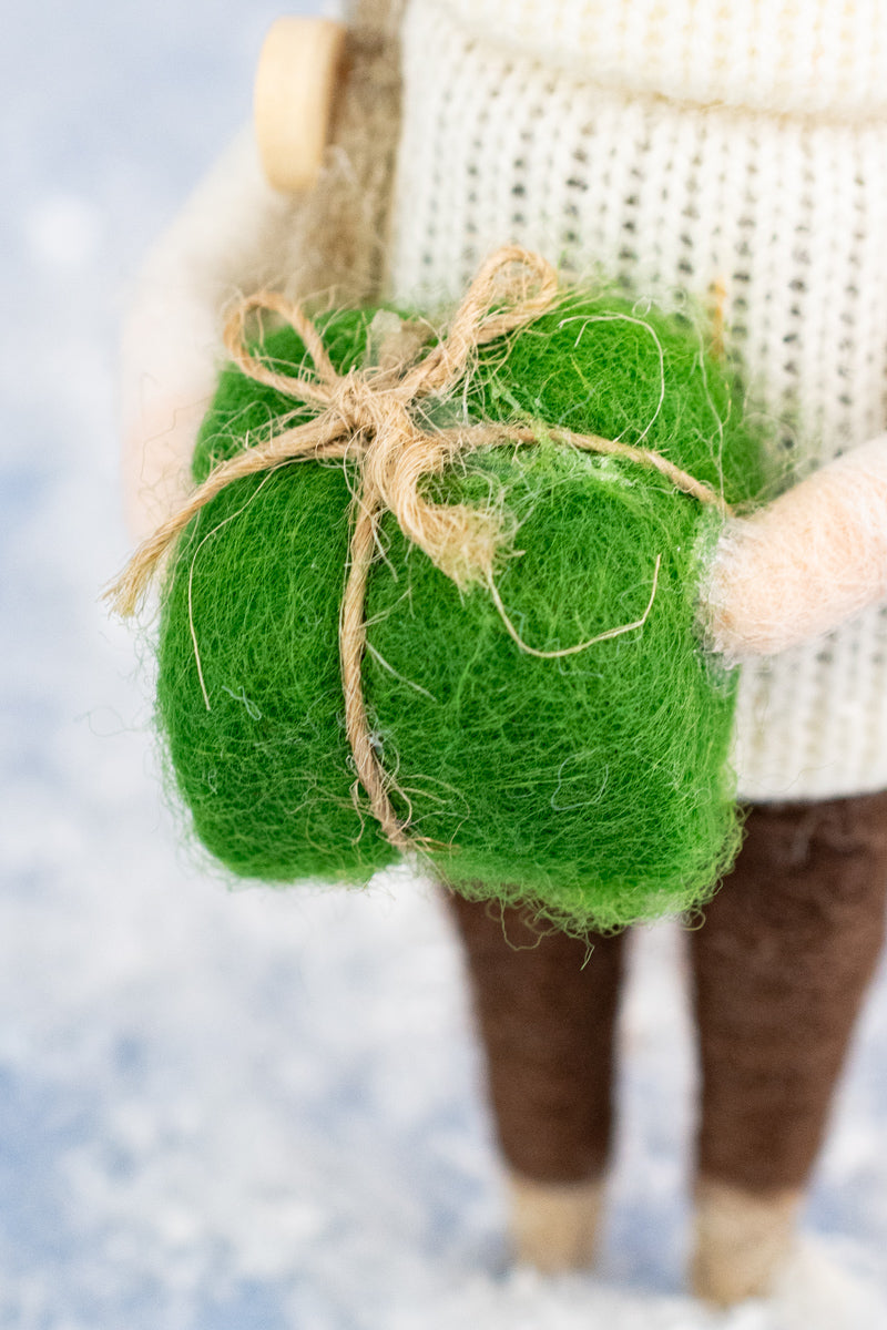 Earmuff Eleanor & Traveling Tina Mouse Ornaments, image 5 of 8