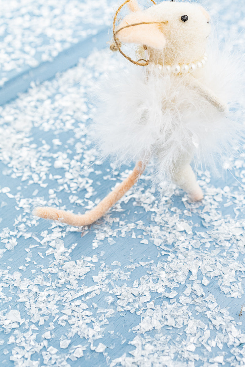 Fiona Feathers & Pearls Mouse Ornament