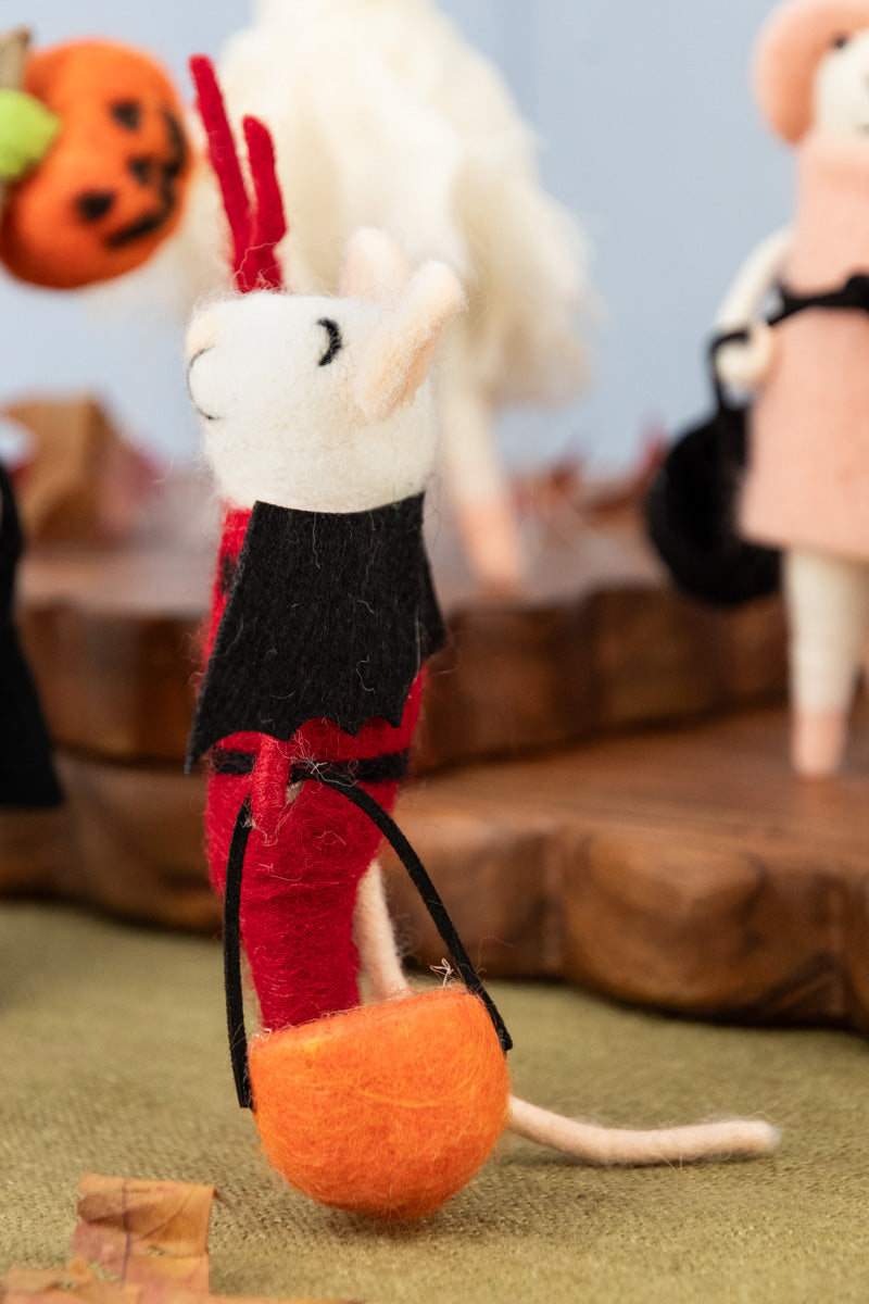 Halloween Frightful Friends Costumed Mice