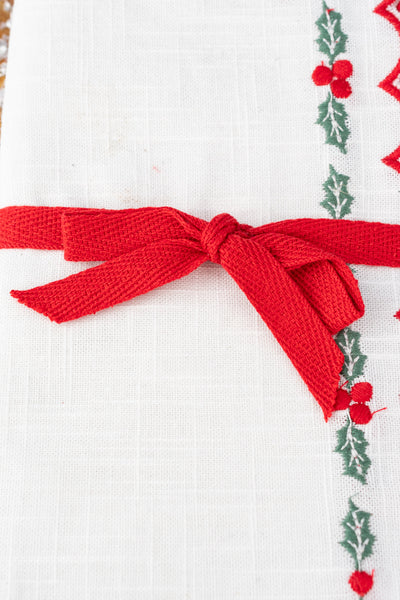 Holly Holiday Embroidered Napkins - Set of 4
