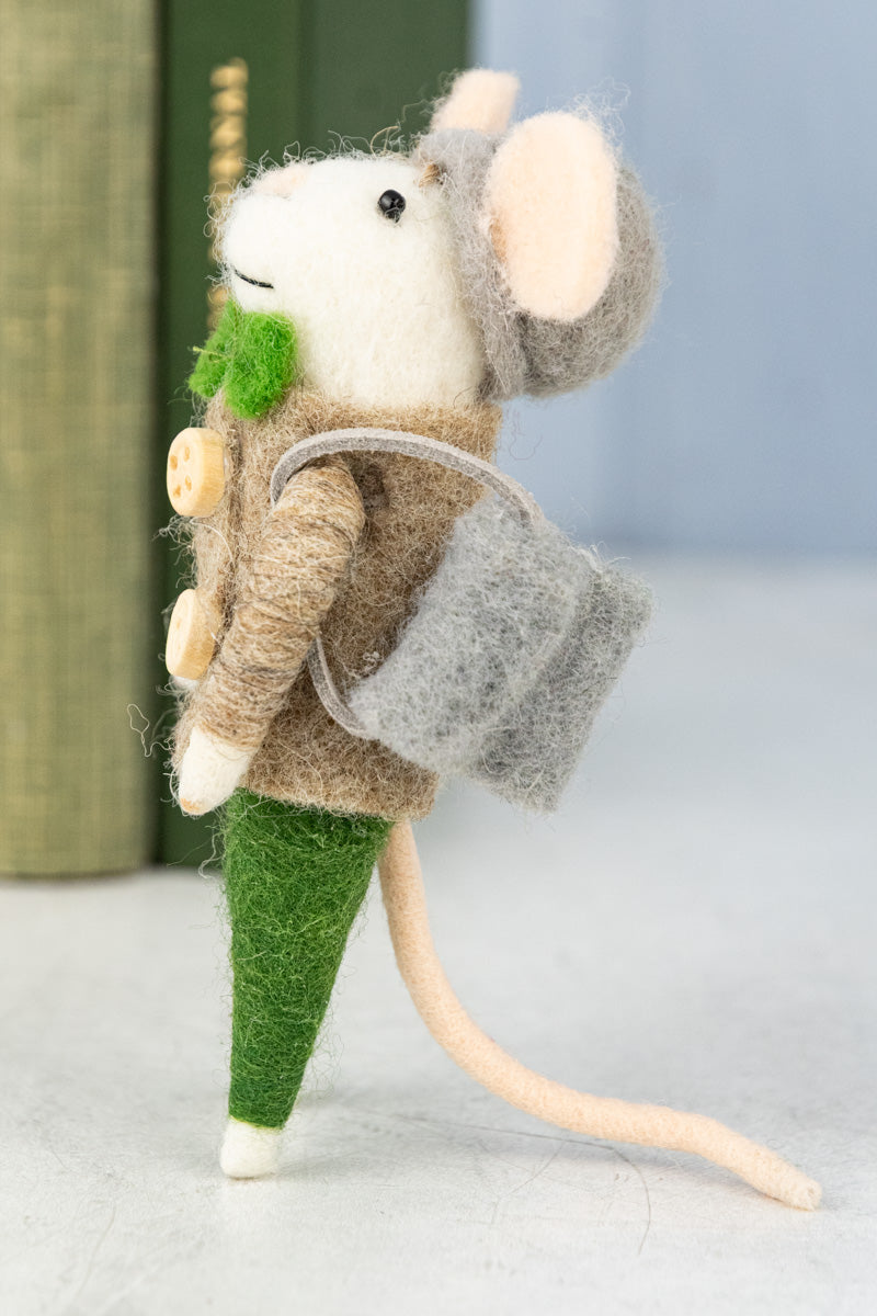 Organizing Olivia & Bowtie Barnaby Mouse