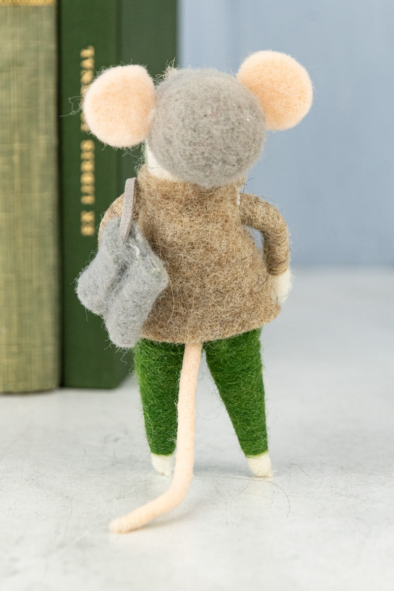 Organizing Olivia & Bowtie Barnaby Mouse