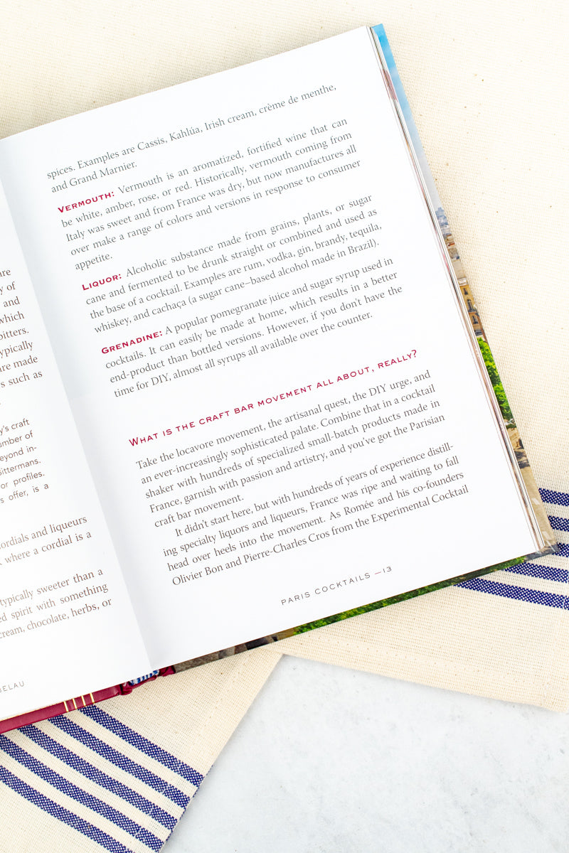 Paris Cocktails Book, 2nd Edition : An Elegant Collection of Over 100 Recipes Inspired by the City of Light