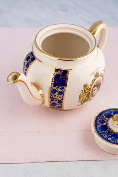 Vintage Queen Elizabeth II 1953 Coronation Tea Pot