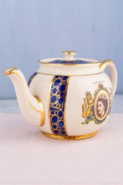 Vintage Queen Elizabeth II 1953 Coronation Tea Pot