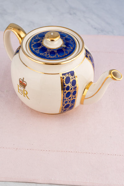Vintage Queen Elizabeth II 1953 Coronation Tea Pot