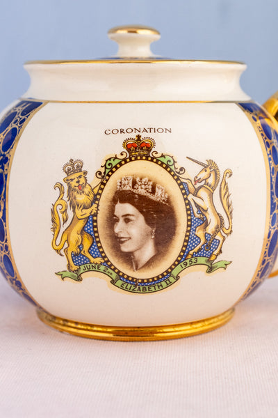 Vintage Queen Elizabeth II 1953 Coronation Tea Pot