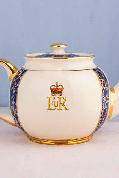 Vintage Queen Elizabeth II 1953 Coronation Tea Pot