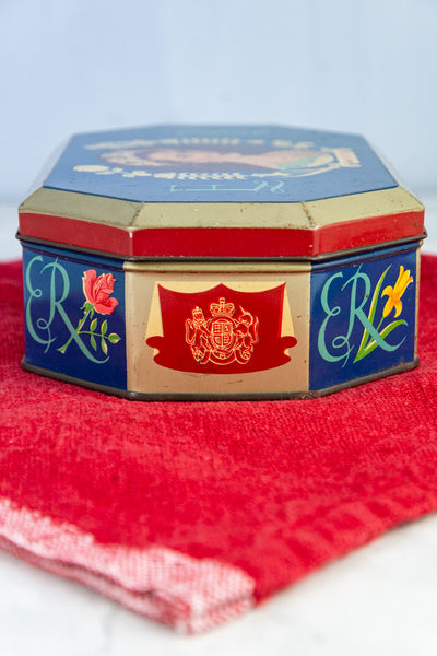 Vintage Queen Elizabeth II 1953 Coronation Tin