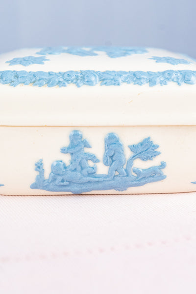 Vintage Wedgwood Queensware Box