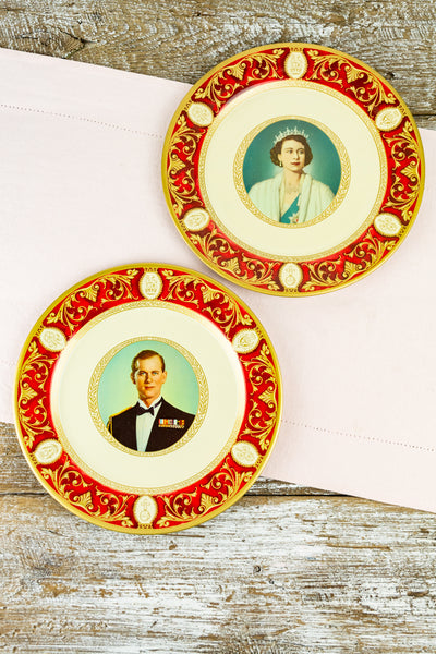 Vintage Coronation 1953 Tin Plate Pair