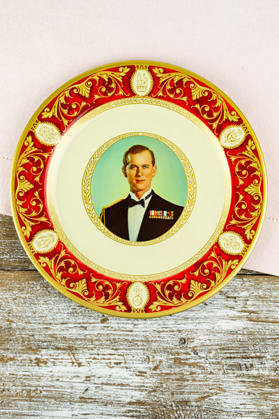 Vintage Coronation 1953 Tin Plate Pair