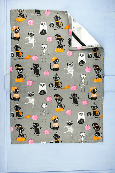 Spooky Kitty Halloween Dish Towels - Set of 3