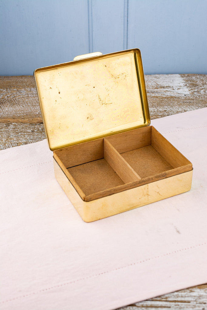 Antique Brass Paisley Cigarette Case (Regular Size Cigarettes)