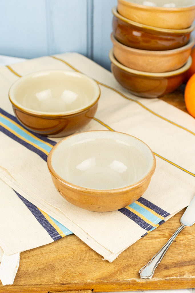 Sur La Table Kitchen White Stoneware Measuring Cups-Pumpkin Design-Set Of  4
